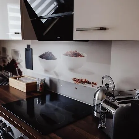 Cozy Nuernberg-schwaig-messe-kueche-balkon Schwaig bei Nürnberg