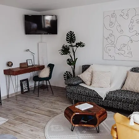 Cozy Nuernberg-schwaig-messe-kueche-balkon Apartment Schwaig bei Nurnberg